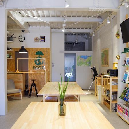 Travelers' House Roots Vandrarhem Takaoka Exteriör bild